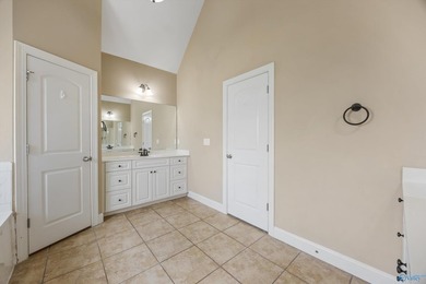 Located in the beautiful Lake Forest subdivision, this home - photo 32