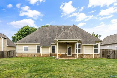 Located in the beautiful Lake Forest subdivision, this home - photo 37