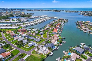 Welcome to this beautifully updated 3-bedroom, 2-bathroom pool - photo 44