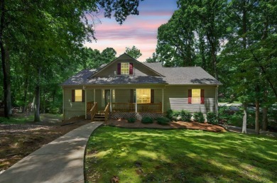 GREAT PRICE ON THIS REMODELED LAKE OCONEE LAKE HOME PRIVATE - Lake Home For Sale in Eatonton, Georgia