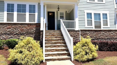 Gorgeously upgraded 3-bedroom townhome offering the perfect - photo 3