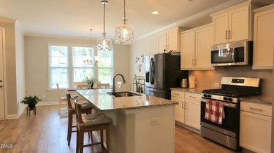 Gorgeously upgraded 3-bedroom townhome offering the perfect - photo 8