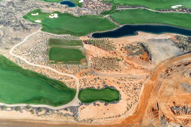 One of the largest and most commanding homesites in Silver Reef - photo 5