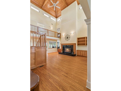 Character and coastal charm come together in this beautiful 3 - photo 12