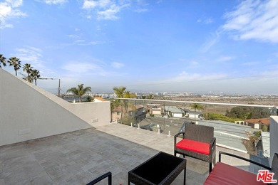 Welcome to this stunning 4,600-square-foot single-family home - photo 13