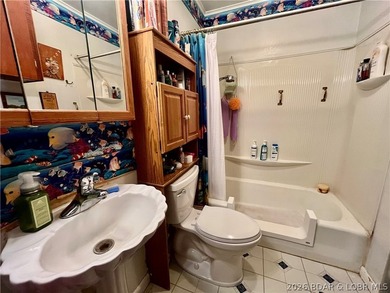 Live the best of both worlds-peaceful country living just - photo 14