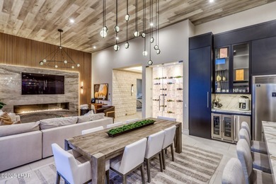 Excellent craftsmanship and breathtaking views await you at this - photo 15