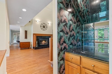 Character and coastal charm come together in this beautiful 3 - photo 16