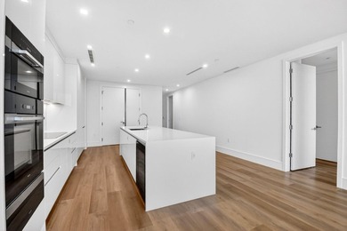 Indulge in the elegance of resort-style waterfront living in - photo 18