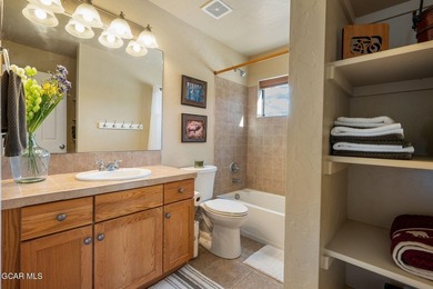 Positioned to capture stunning mountain and golf course views - photo 22