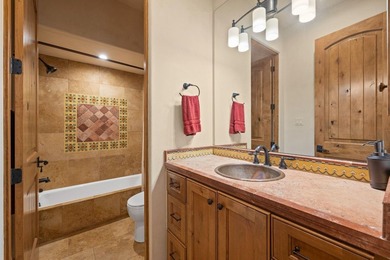 Enjoy sophisticated Hill Country living in this beautifully - photo 24