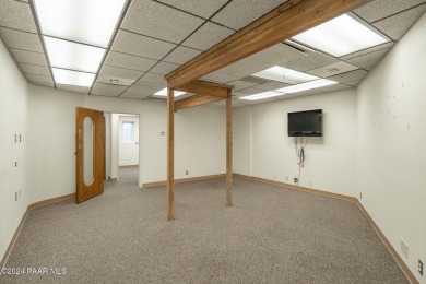 Prime 2,858 sqft medical office building in a high-traffic area