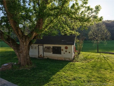 Live the best of both worlds-peaceful country living just - photo 33