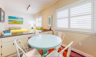 FULLY FURNISHED! LOW HOA! READY TO RENT!! Relax on your own - photo 9