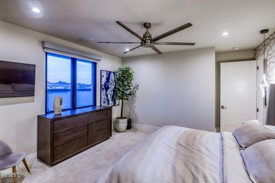 Excellent craftsmanship and breathtaking views await you at this - photo 39