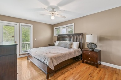 Character and coastal charm come together in this beautiful 3 - photo 40