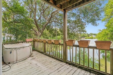Character and coastal charm come together in this beautiful 3 - photo 45
