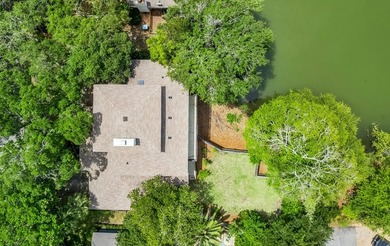 Character and coastal charm come together in this beautiful 3 - photo 50
