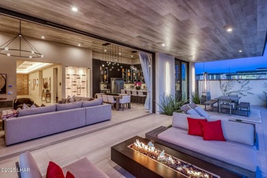 Excellent craftsmanship and breathtaking views await you at this - photo 57