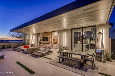Excellent craftsmanship and breathtaking views await you at this - photo 59