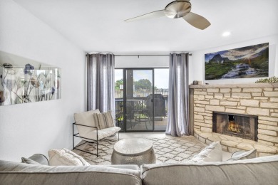 Welcome to your new lake hideaway! Located in the heart of