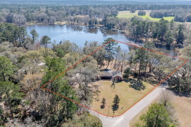 Little Roberts Pond Home For Sale in Tallahassee Florida