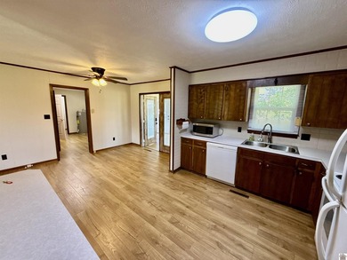 First time ever on the market ** This clean, move-in-ready - photo 21