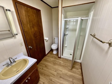 First time ever on the market ** This clean, move-in-ready - photo 29