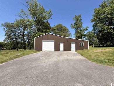 First time ever on the market ** This clean, move-in-ready - photo 36