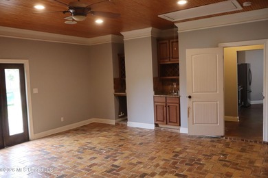 SELLER WILL PAY $5,000.00 TOWARD BUYERS CLOSING COST OR POINT - photo 38