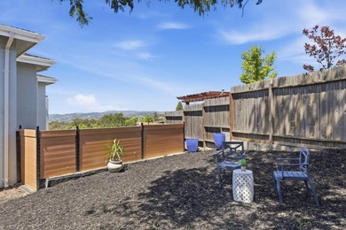 Nestled on a quiet cul-de-sac in the Hayward Hills, this - photo 38