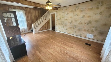 Home with great location. 4 bedrooms 2 baths, Balcony, Nice - photo 11