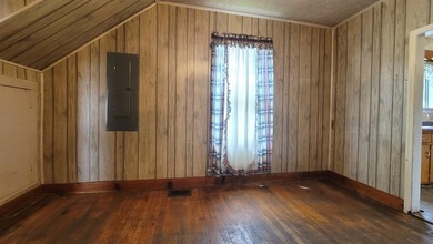 Home with great location. 4 bedrooms 2 baths, Balcony, Nice - photo 15