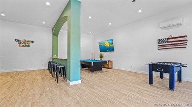 Welcome to a one-of-a-kind luxury estate in a gated Osage Beach - photo 17