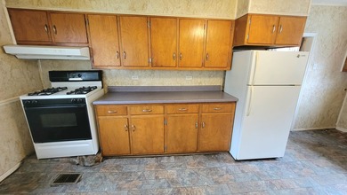 Home with great location. 4 bedrooms 2 baths, Balcony, Nice - photo 17