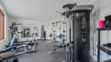 Welcome to a one-of-a-kind luxury estate in a gated Osage Beach - photo 19