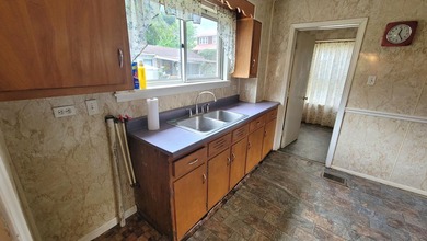 Home with great location. 4 bedrooms 2 baths, Balcony, Nice - photo 19