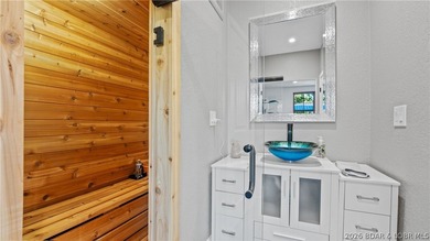 Welcome to a one-of-a-kind luxury estate in a gated Osage Beach - photo 21