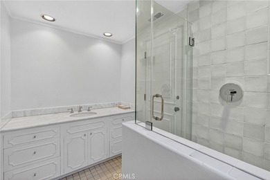 Beautiful waterfront home in the highly sought-after Dover - photo 24