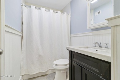 Nestled on 1.48 private acres in the exclusive waterfront - photo 27