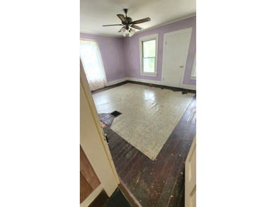 Home with great location. 4 bedrooms 2 baths, Balcony, Nice - photo 27
