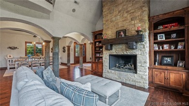 Welcome to a one-of-a-kind luxury estate in a gated Osage Beach - photo 29