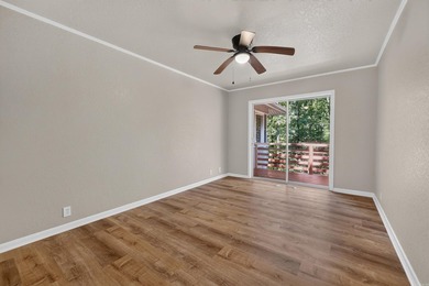 Ready to move in and nothing to do. This roomy three bedroom 2 - photo 32