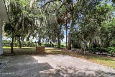 Nestled on 1.48 private acres in the exclusive waterfront - photo 33