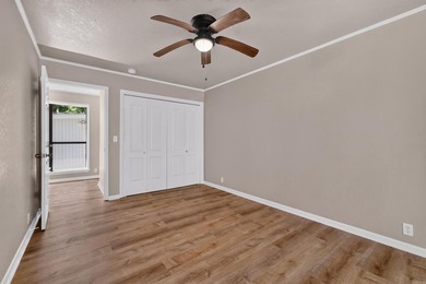 Ready to move in and nothing to do. This roomy three bedroom 2 - photo 34
