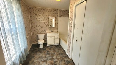 Home with great location. 4 bedrooms 2 baths, Balcony, Nice - photo 34