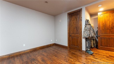 Welcome to a one-of-a-kind luxury estate in a gated Osage Beach - photo 46