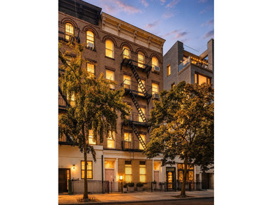 Renovated Loft Building in Prime Park Slope

A truly rare - photo 2