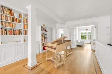 Renovated Loft Building in Prime Park Slope

A truly rare - photo 3