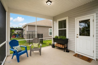 Welcome to a thoughtfully reimagined lagoon front residence - photo 14